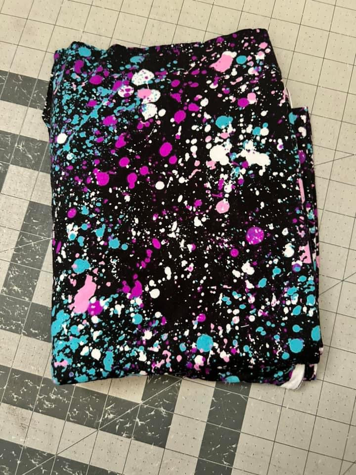 Tiffany half and half bikers/basic tee